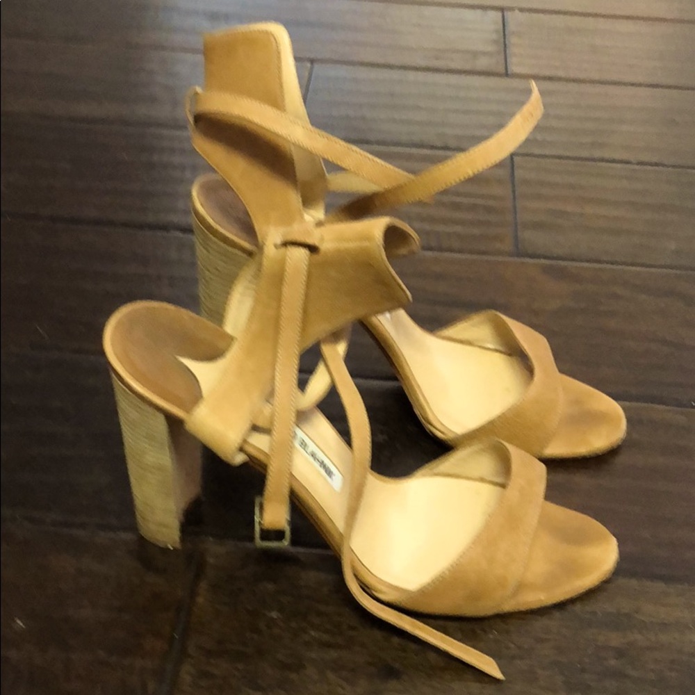 Manolo Blahnik Tan Sandal